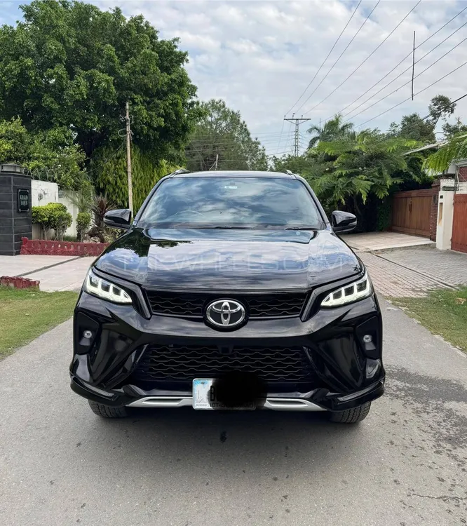 Toyota Fortuner 2023 for Sale in Lahore Image-1
