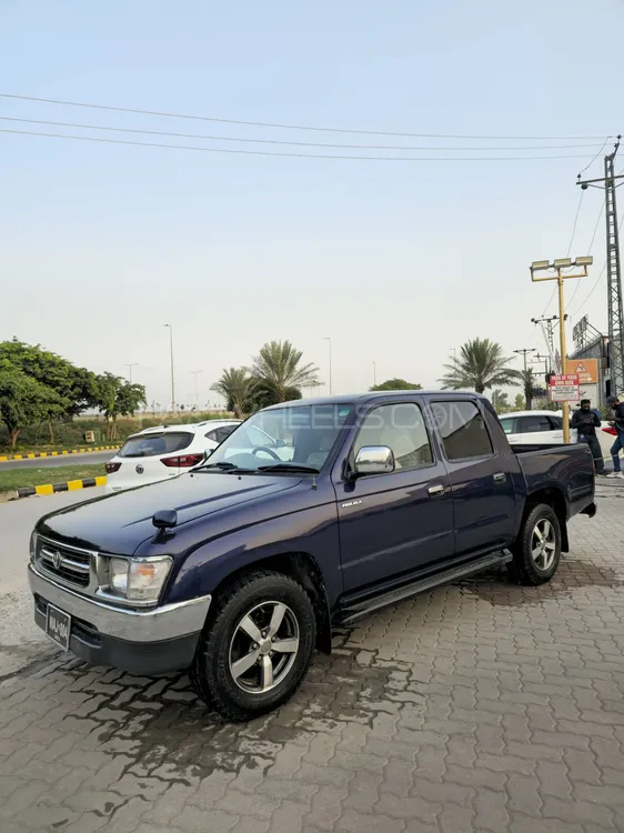 Toyota Hilux 1998 for Sale in Islamabad Image-1