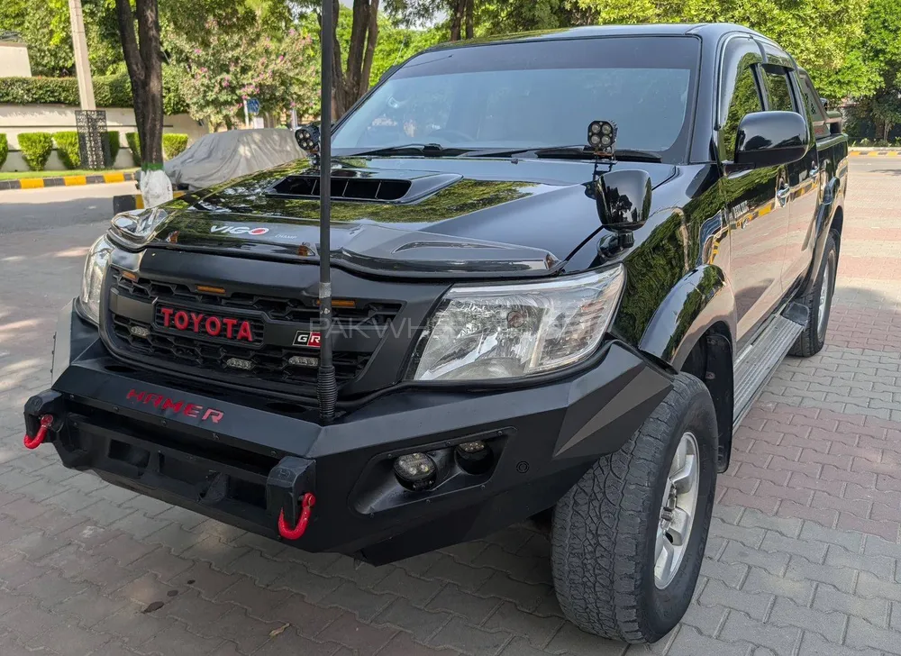 Toyota Hilux 2005 for Sale in Hyderabad Image-1