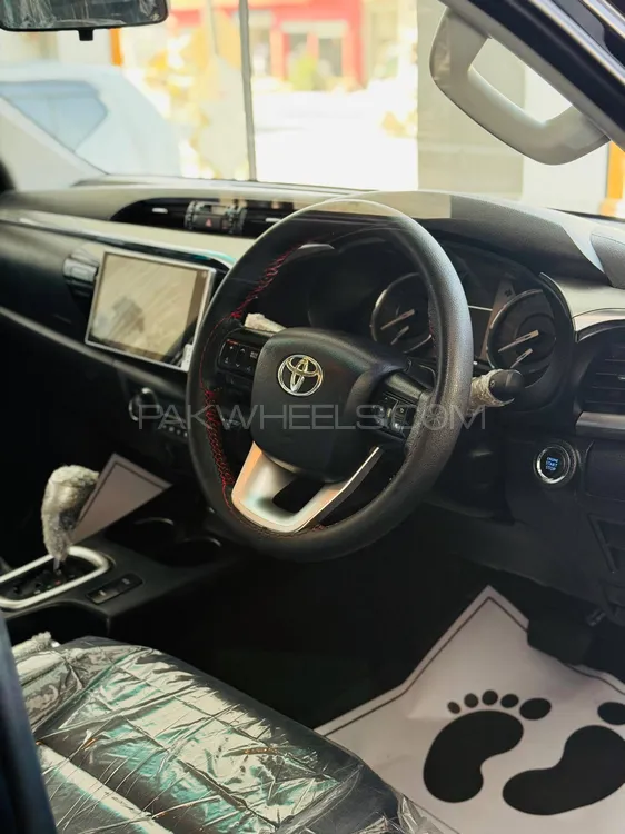 Toyota Hilux 2022 for Sale in Swat Toyota Hilux 2022 for Sale in Swat Image-16
