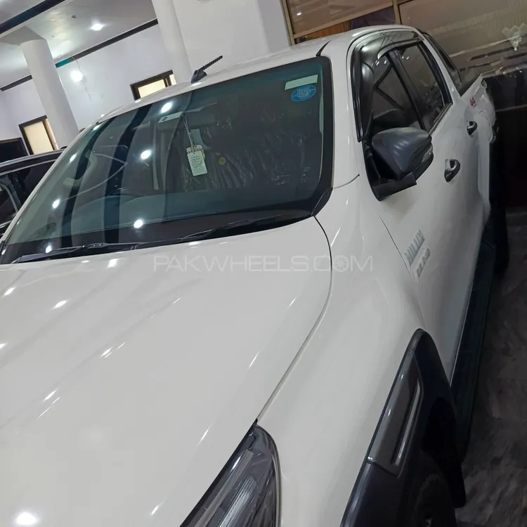 Toyota Hilux 2022 for Sale in Lahore Toyota Hilux 2022 for Sale in Lahore Image-3