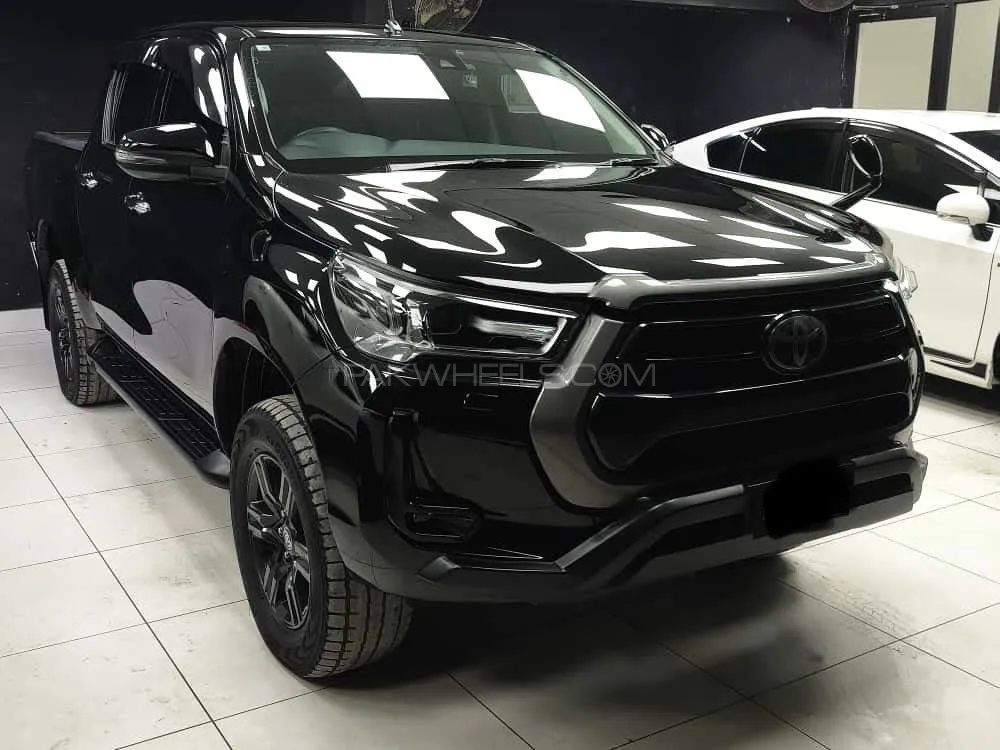 Toyota Hilux 2021 for Sale in Karachi Image-1