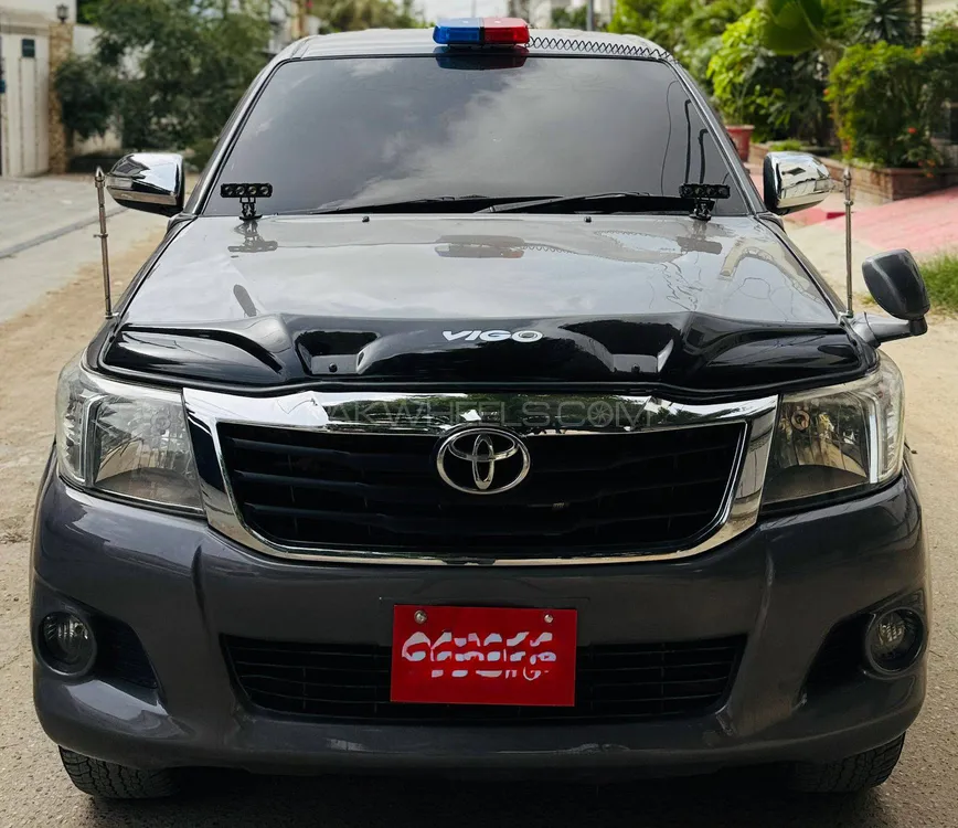 Toyota Hilux 2012 for Sale in Karachi Image-1