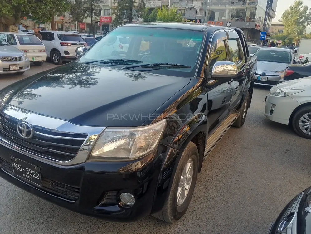 Toyota Hilux 2013 for Sale in Islamabad Toyota Hilux 2013 for Sale in Islamabad Image-8
