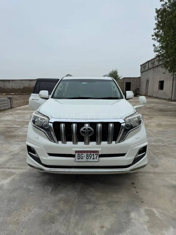 Toyota Prado 2015 for Sale in Hyderabad Toyota Prado 2015 for Sale in Hyderabad Image-5