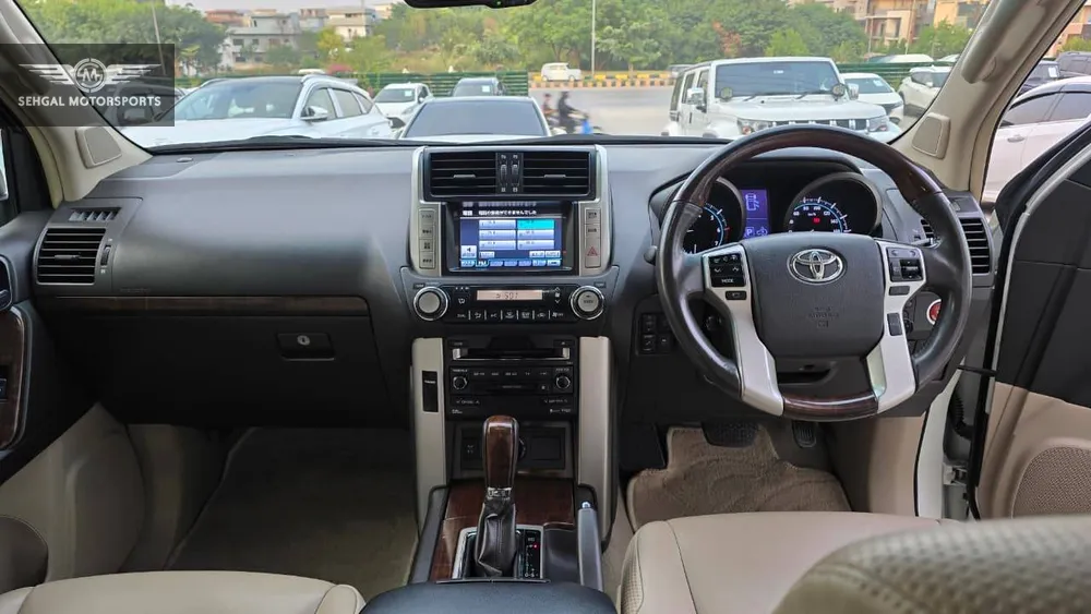 Toyota Prado 2012 for Sale in Islamabad Toyota Prado 2012 for Sale in Islamabad Image-11