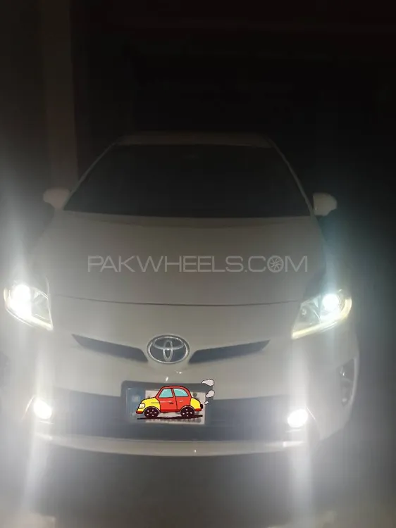 Toyota Prius 2014 for Sale in Peshawar Image-1