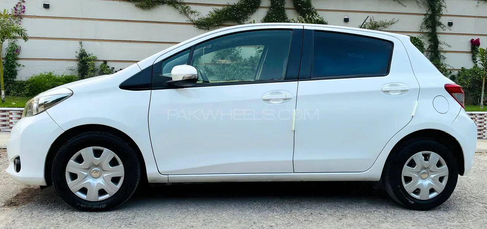 Toyota Vitz 2012 for Sale in Peshawar Toyota Vitz 2012 for Sale in Peshawar Image-5
