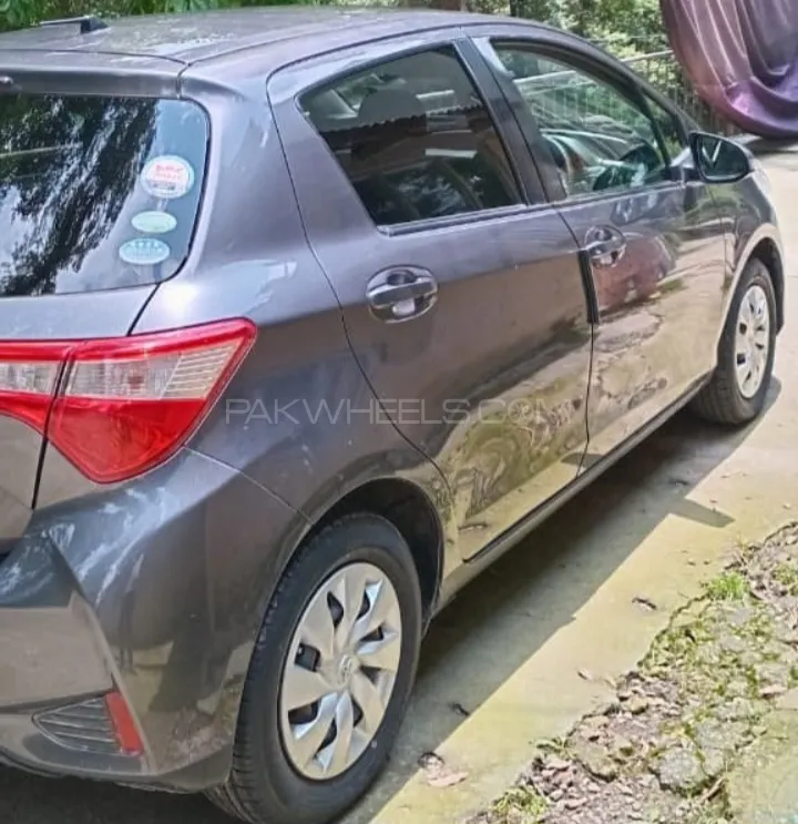 Toyota Vitz 2017 for Sale in Lahore Toyota Vitz 2017 for Sale in Lahore Image-3