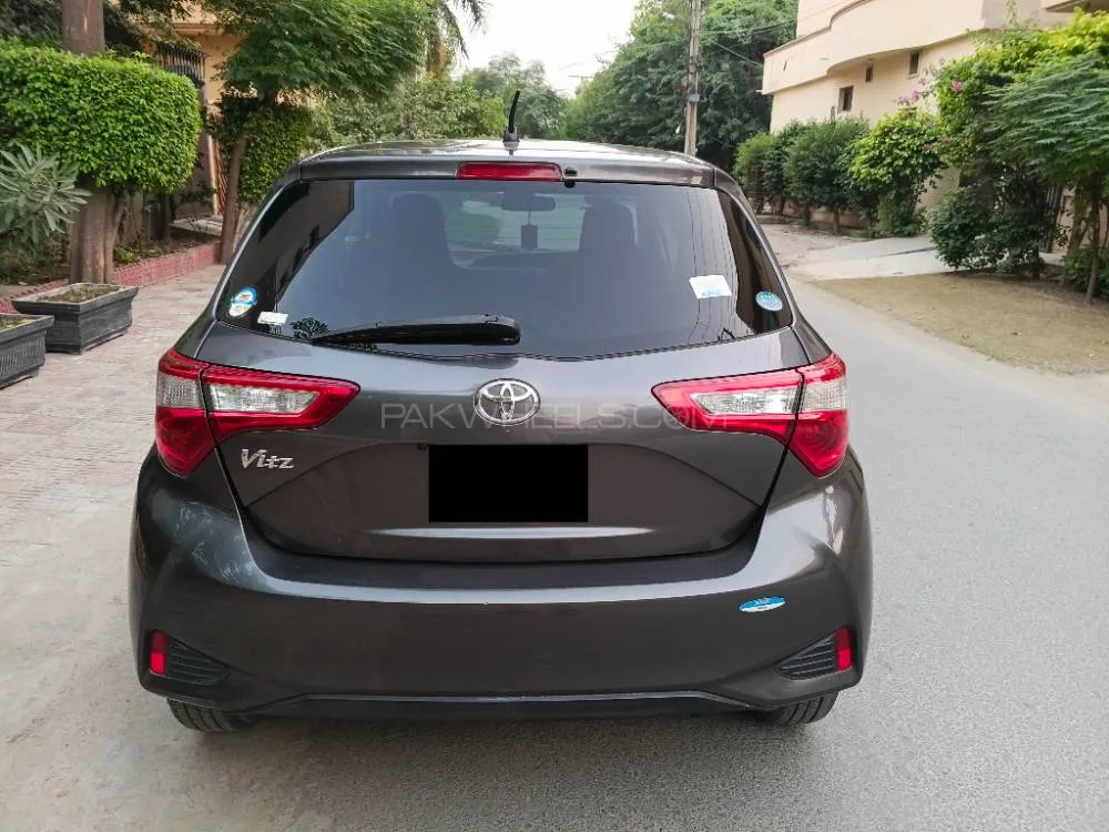 Toyota Vitz 2018 for Sale in Lahore Toyota Vitz 2018 for Sale in Lahore Image-6