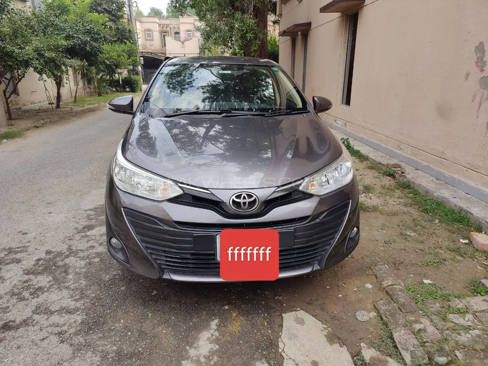 Toyota Yaris Sedan 2021 for Sale in Lahore Image-1