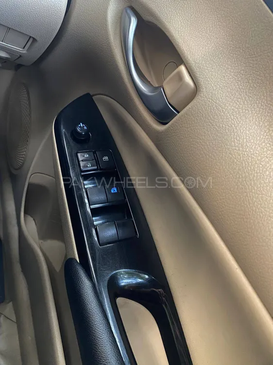 ٹویوٹا یارس سیڈان 2021 for Sale in لاہور ٹویوٹا یارس سیڈان 2021 for Sale in لاہور Image-18