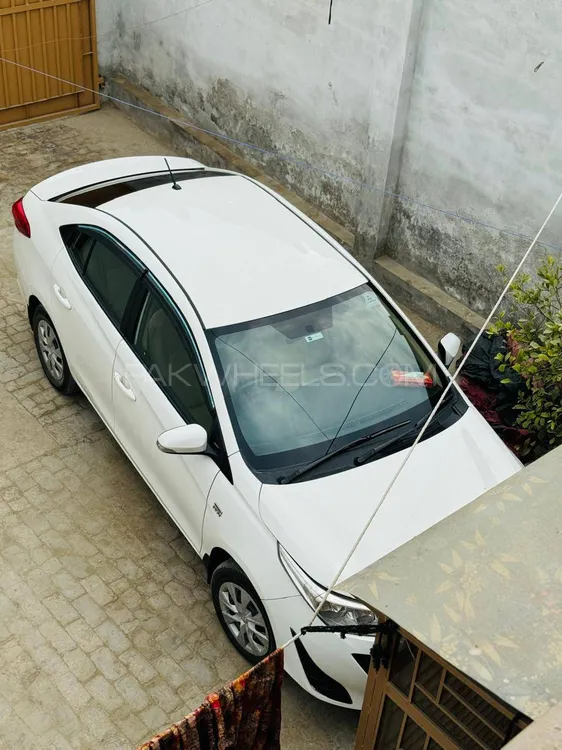 Toyota Yaris Sedan 2020 for Sale in Multan Toyota Yaris Sedan 2020 for Sale in Multan Image-8