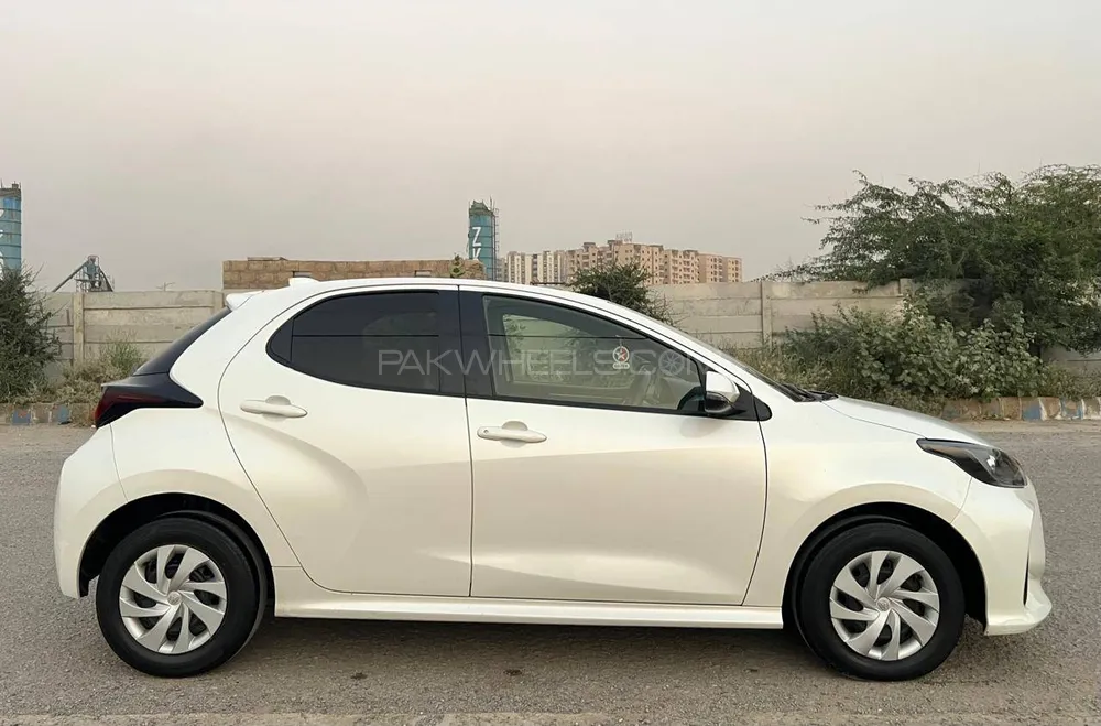 ٹویوٹا یارس ہیچ بیک 2020 for Sale in کراچی ٹویوٹا یارس ہیچ بیک 2020 for Sale in کراچی Image-8