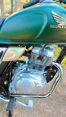 Honda CB 150F 2025