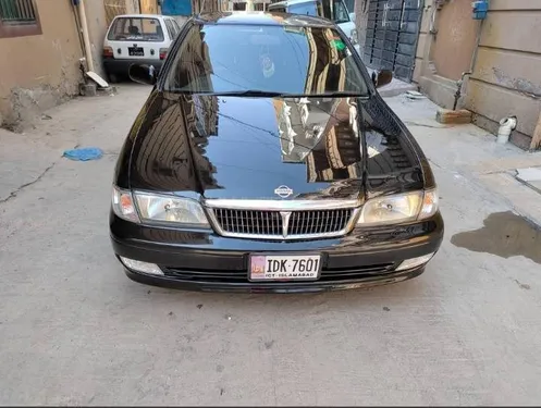 Nissan Sunny 2001