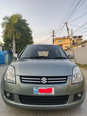 Suzuki Swift DLX Automatic 1.3 2013