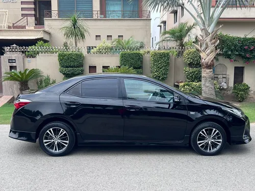 Toyota Corolla Altis Automatic 1.6 2019