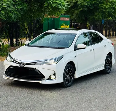Toyota Corolla Altis Grande X CVT-i 1.8 Black Interior 2023