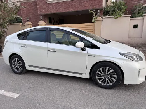 Toyota Prius S 2017