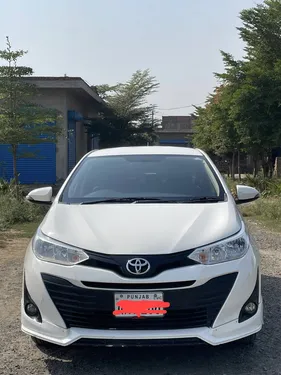 Toyota Yaris Sedan GLI MT 1.3 2022
