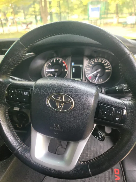 Toyota Hilux 2021 for Sale in Lahore Toyota Hilux 2021 for Sale in Lahore Image-11