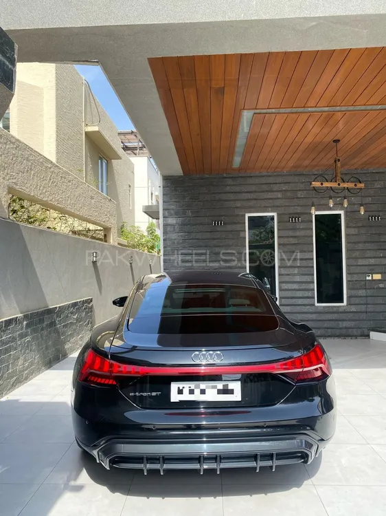 آوڈی ای-ٹران جی ٹی 2022 for Sale in کراچی آوڈی ای-ٹران جی ٹی 2022 for Sale in کراچی Image-3