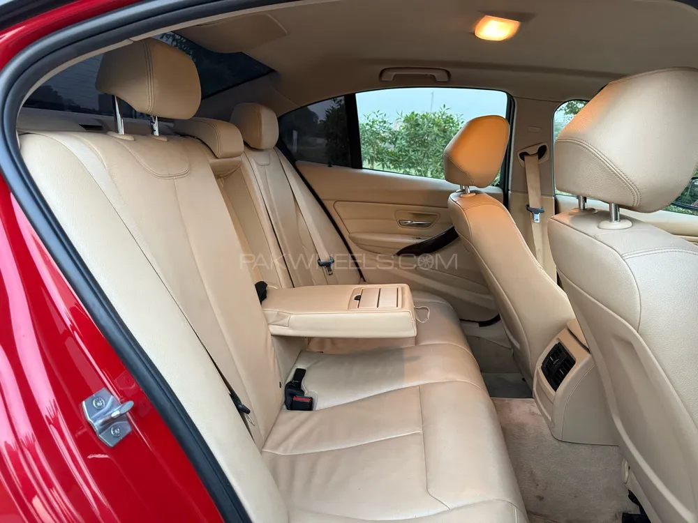 BMW 3 Series 2014 for Sale in Lahore BMW 3 Series 2014 for Sale in Lahore Image-17