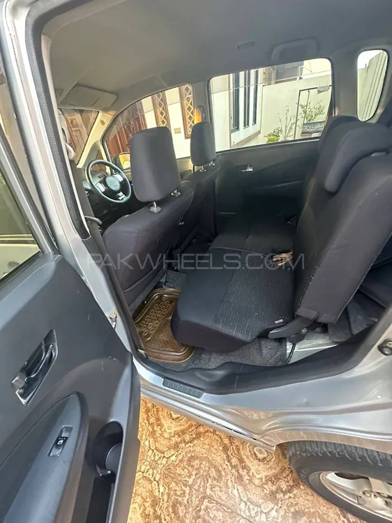Daihatsu Move 2011 for Sale in Gujranwala Daihatsu Move 2011 for Sale in Gujranwala Image-18