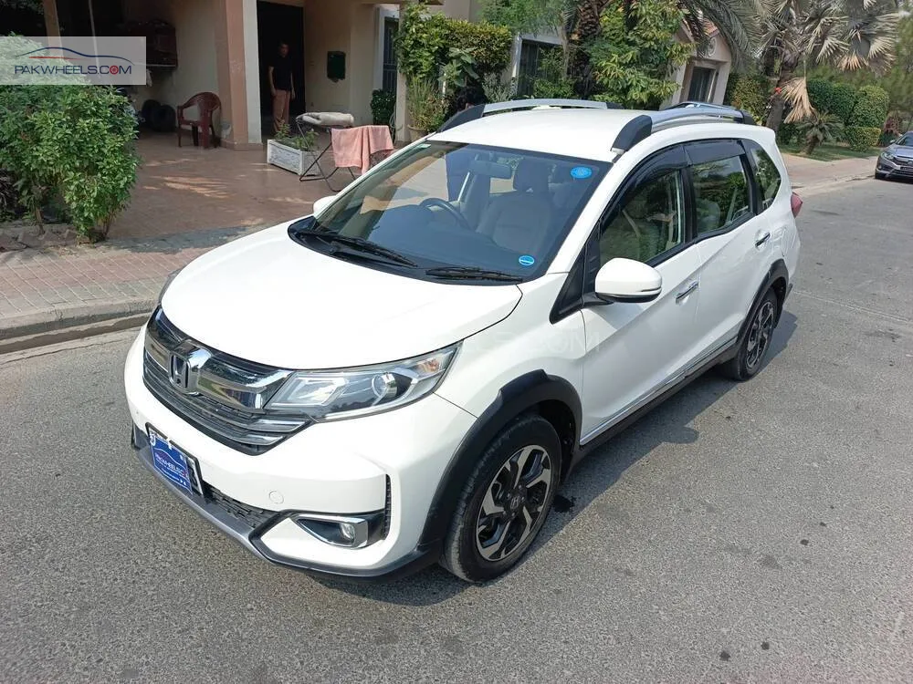 Honda BR-V 2022 for Sale in Lahore Honda BR-V 2022 for Sale in Lahore Image-3