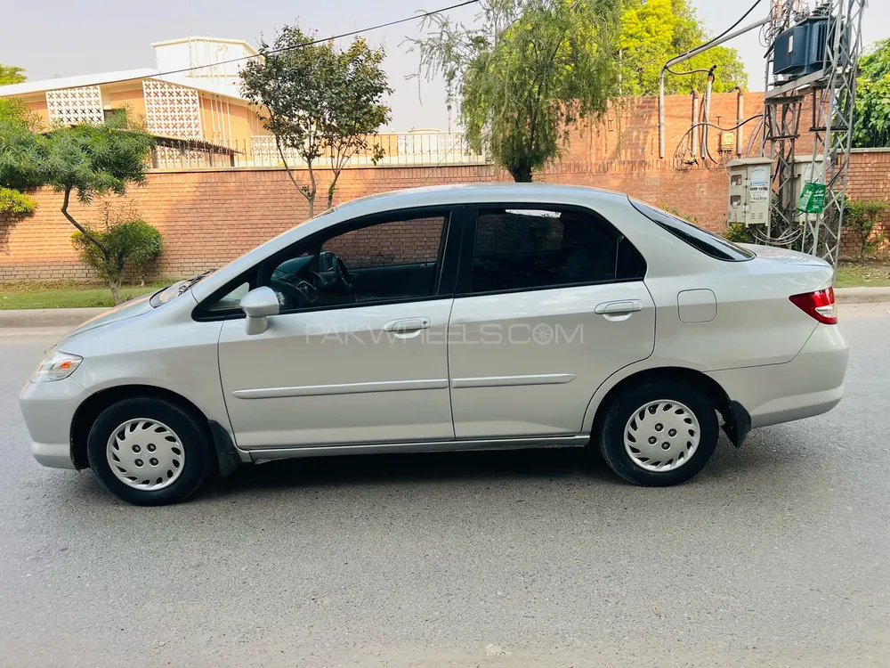 Honda City 2005 for Sale in Multan Honda City 2005 for Sale in Multan Image-4
