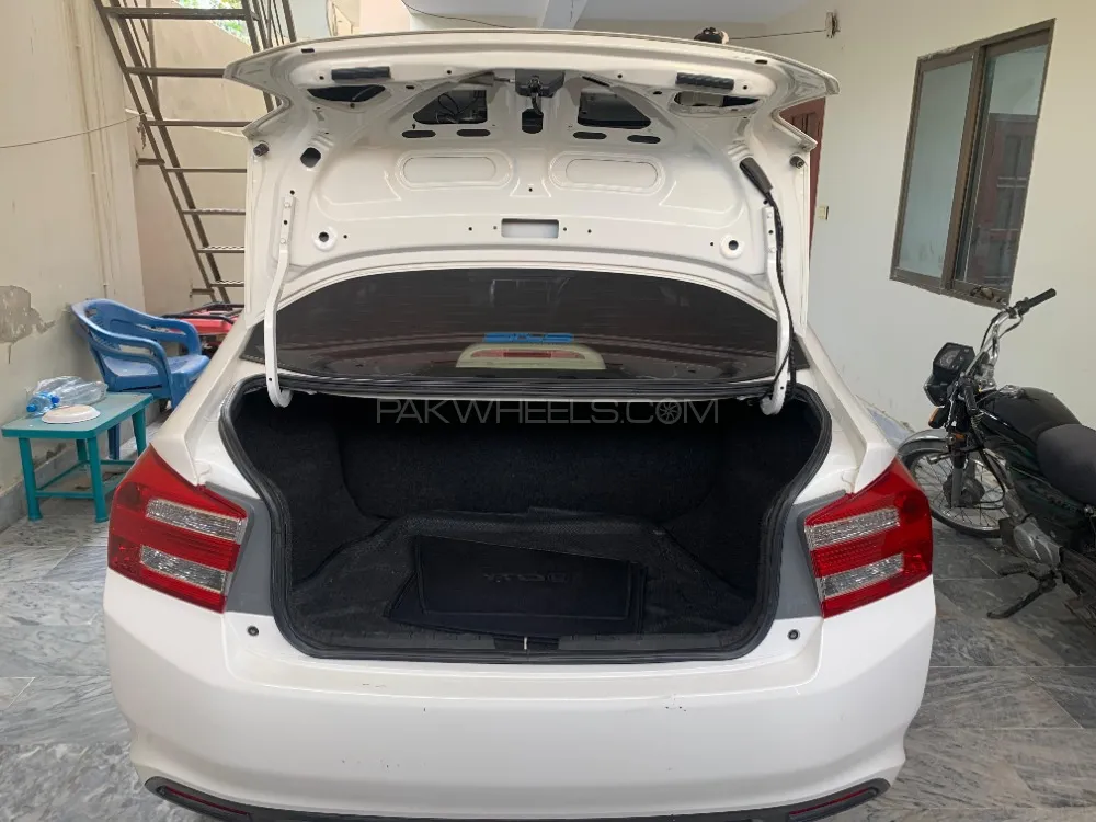 Honda City 2020 for Sale in Khanewal Honda City 2020 for Sale in Khanewal Image-13