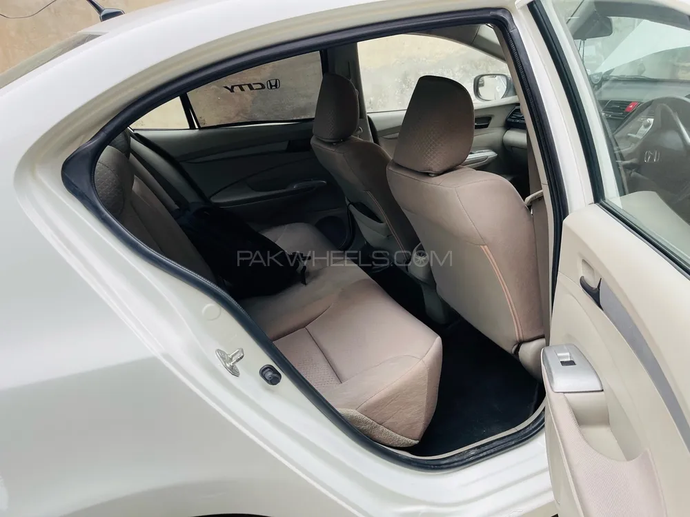 Honda City 2014 for Sale in Lahore Honda City 2014 for Sale in Lahore Image-3