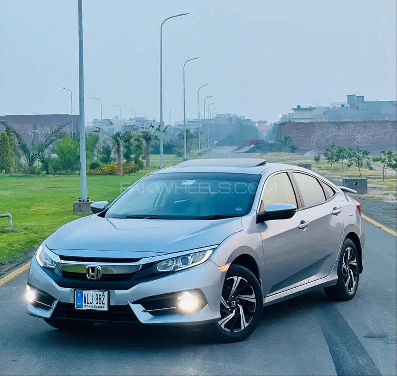 Honda Civic 2018 for Sale in Faisalabad Image-1