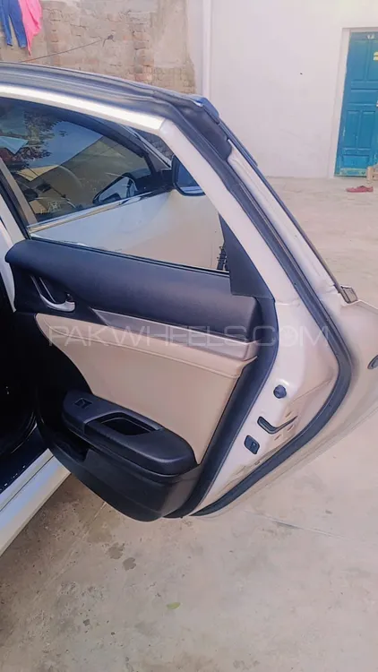 Honda Civic 2018 for Sale in Chakwal Honda Civic 2018 for Sale in Chakwal Image-4