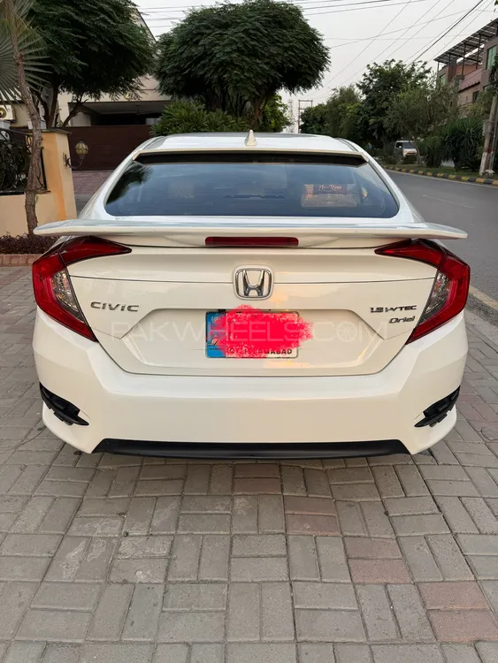 Honda Civic 2020 for Sale in Islamabad Honda Civic 2020 for Sale in Islamabad Image-6