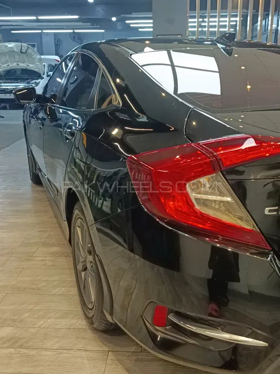 Honda Civic 2021 for Sale in Islamabad Honda Civic 2021 for Sale in Islamabad Image-4