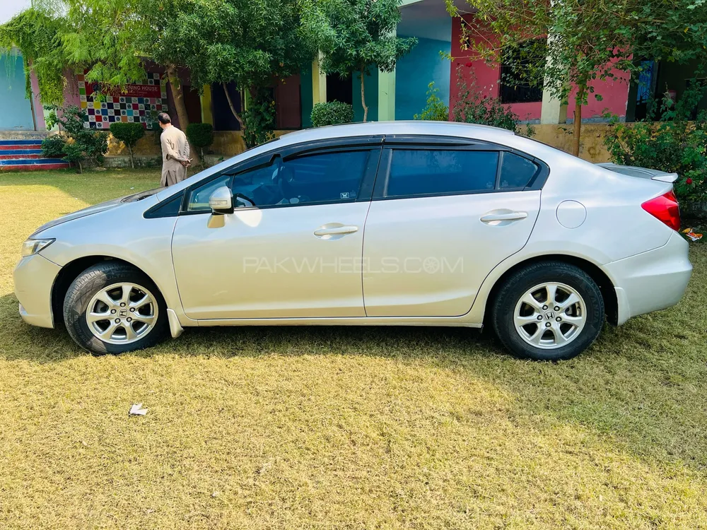 Honda Civic 2013 for Sale in Rahim Yar Khan Honda Civic 2013 for Sale in Rahim Yar Khan Image-3