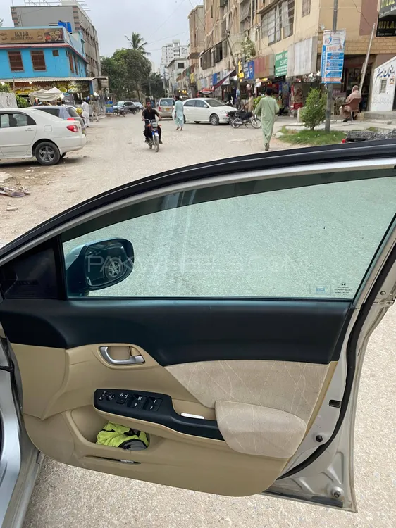 Honda Civic 2015 for Sale in Karachi Honda Civic 2015 for Sale in Karachi Image-13
