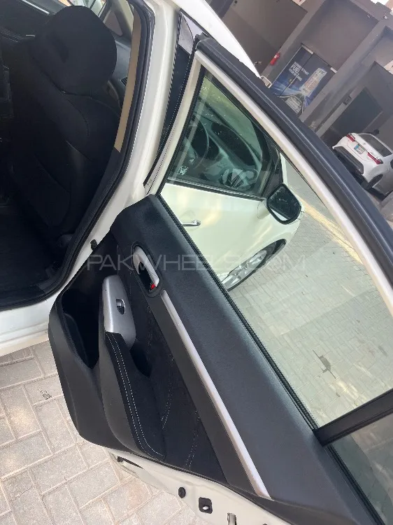 Honda Civic 2011 for Sale in Multan Honda Civic 2011 for Sale in Multan Image-12