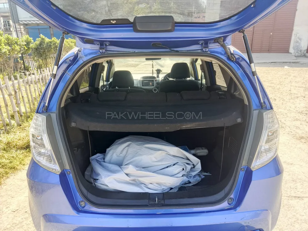 Honda Fit 2011 for Sale in Islamabad Honda Fit 2011 for Sale in Islamabad Image-9