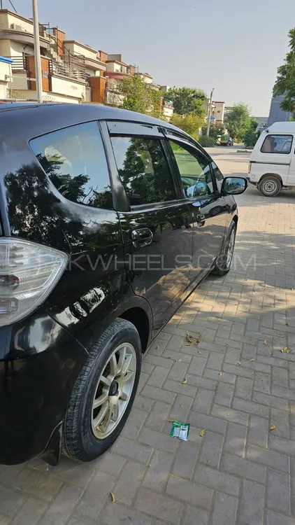 Honda Fit 2011 for Sale in Karachi Honda Fit 2011 for Sale in Karachi Image-3