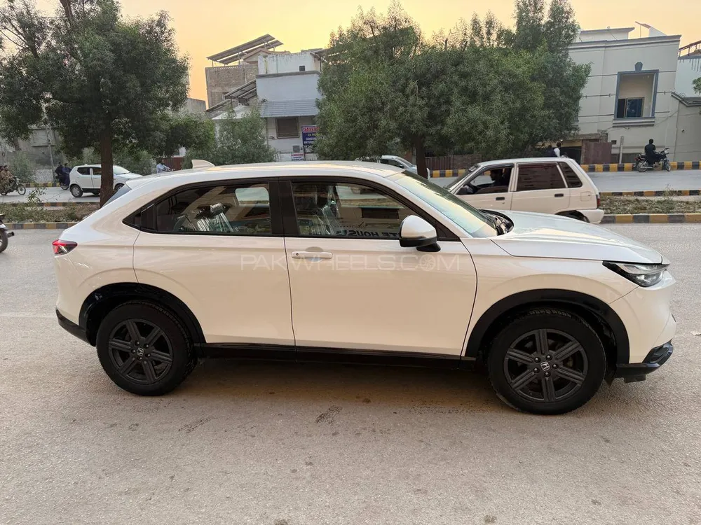 Honda HR-V 2023 for Sale in Hyderabad Honda HR-V 2023 for Sale in Hyderabad Image-2