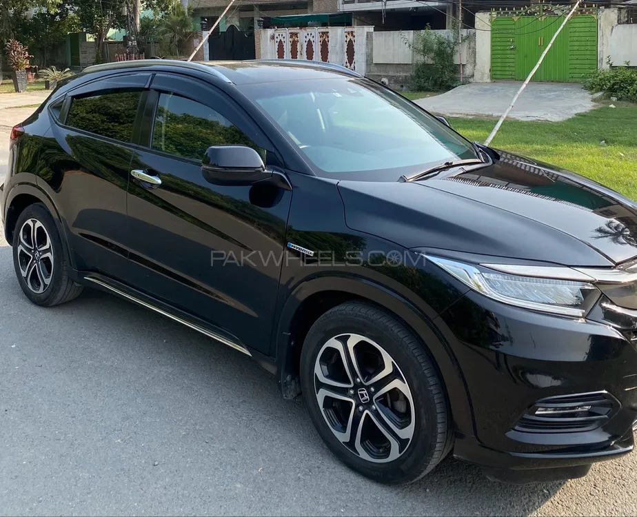 Honda Vezel 2023 for Sale in Lahore Honda Vezel 2023 for Sale in Lahore Image-3