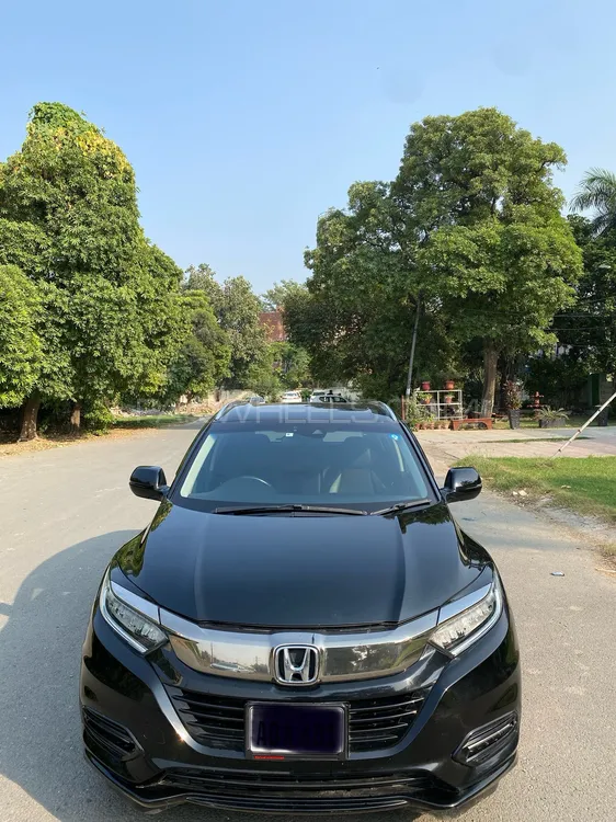 Honda Vezel 2023 for Sale in Lahore Honda Vezel 2023 for Sale in Lahore Image-1