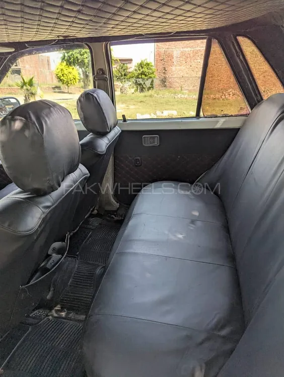 کِیا کلاسک 2002 for Sale in لاہور کِیا کلاسک 2002 for Sale in لاہور Image-17