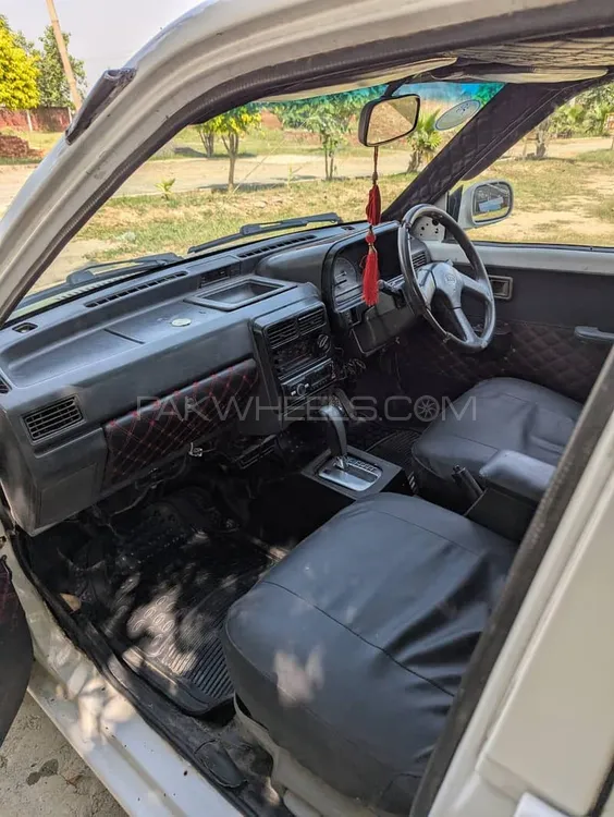 کِیا کلاسک 2002 for Sale in لاہور کِیا کلاسک 2002 for Sale in لاہور Image-3