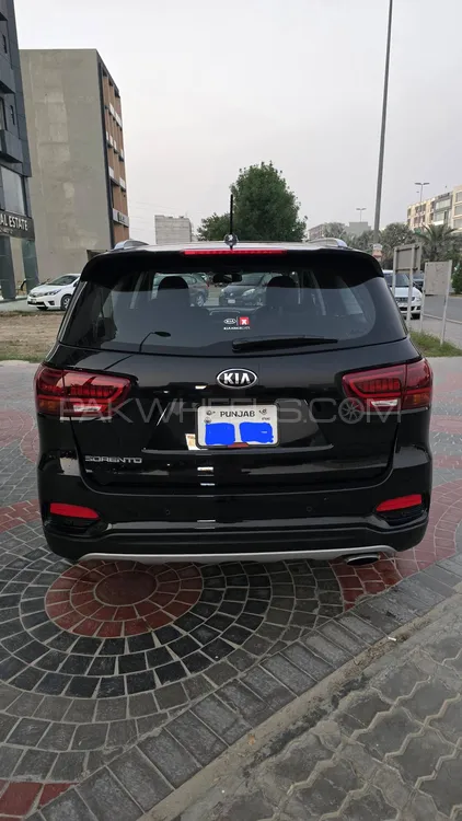 کِیا سورینٹو 2024 for Sale in لاہور کِیا سورینٹو 2024 for Sale in لاہور Image-4