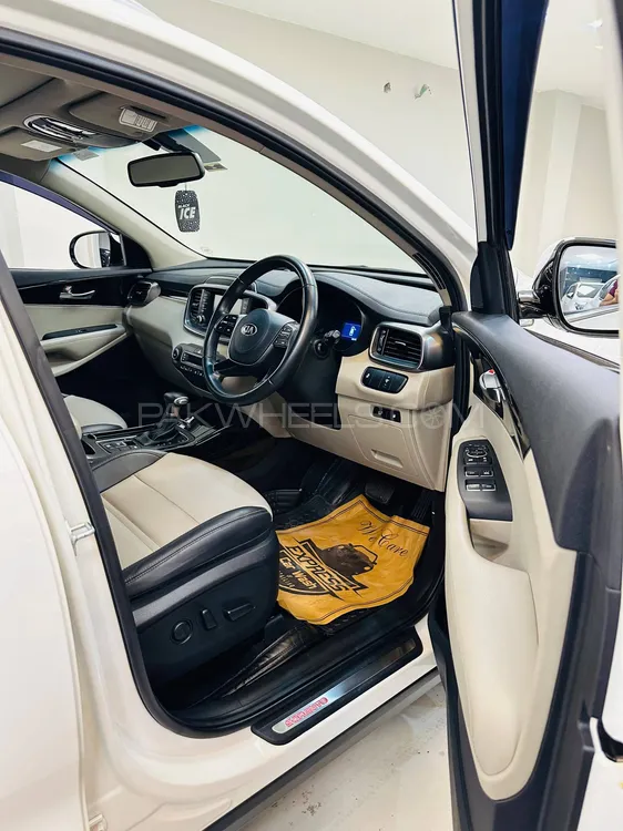 کِیا سورینٹو 2022 for Sale in لاہور کِیا سورینٹو 2022 for Sale in لاہور Image-8