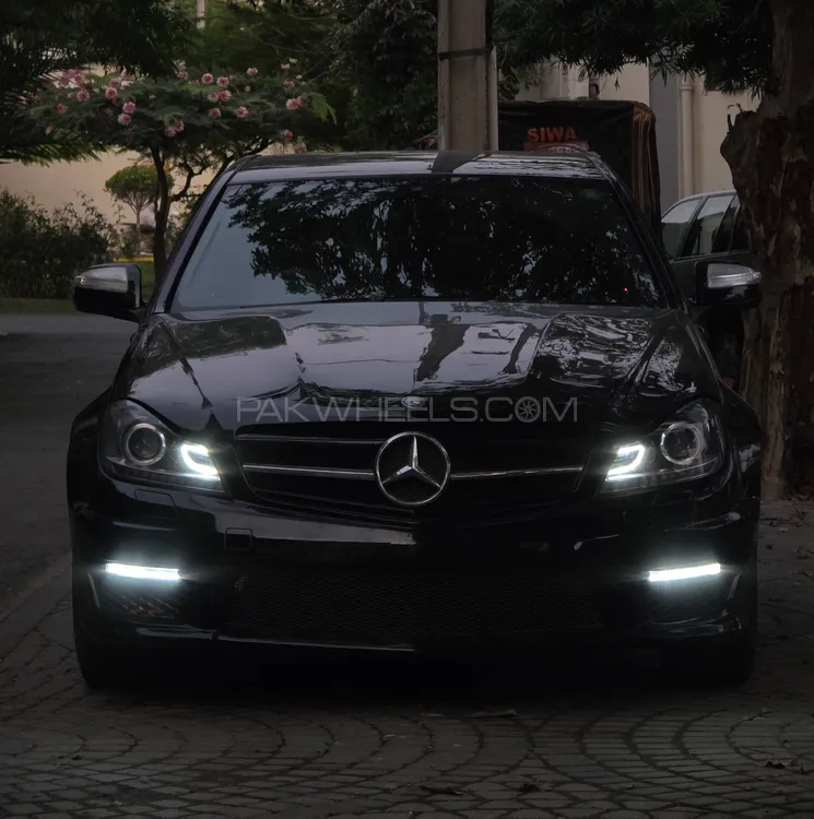 Mercedes Benz C Class 2009 for Sale in Lahore Image-1